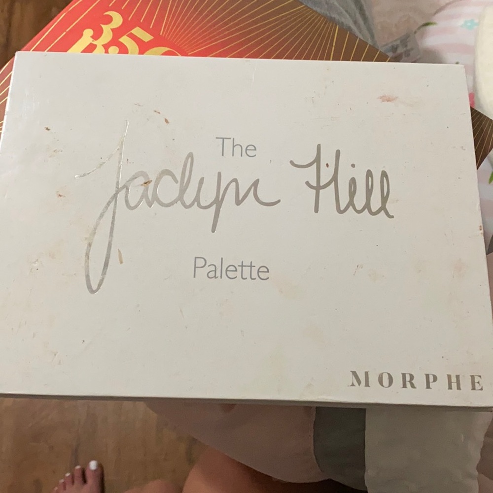 Jaclyn hill palette